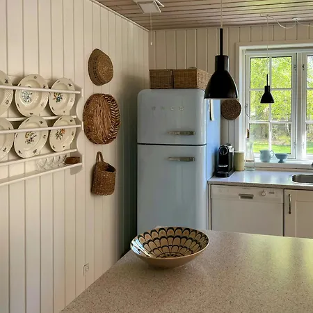 Charming And Classic Summer Idyll Near Gilleleje *