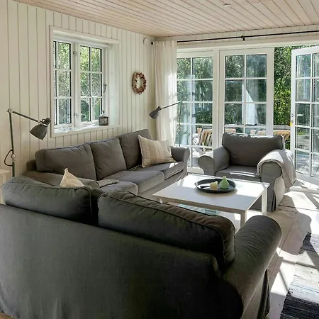 Charming And Classic Summer Idyll Near Gilleleje