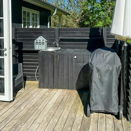 Charming And Classic Summer Idyll Near Gilleleje *